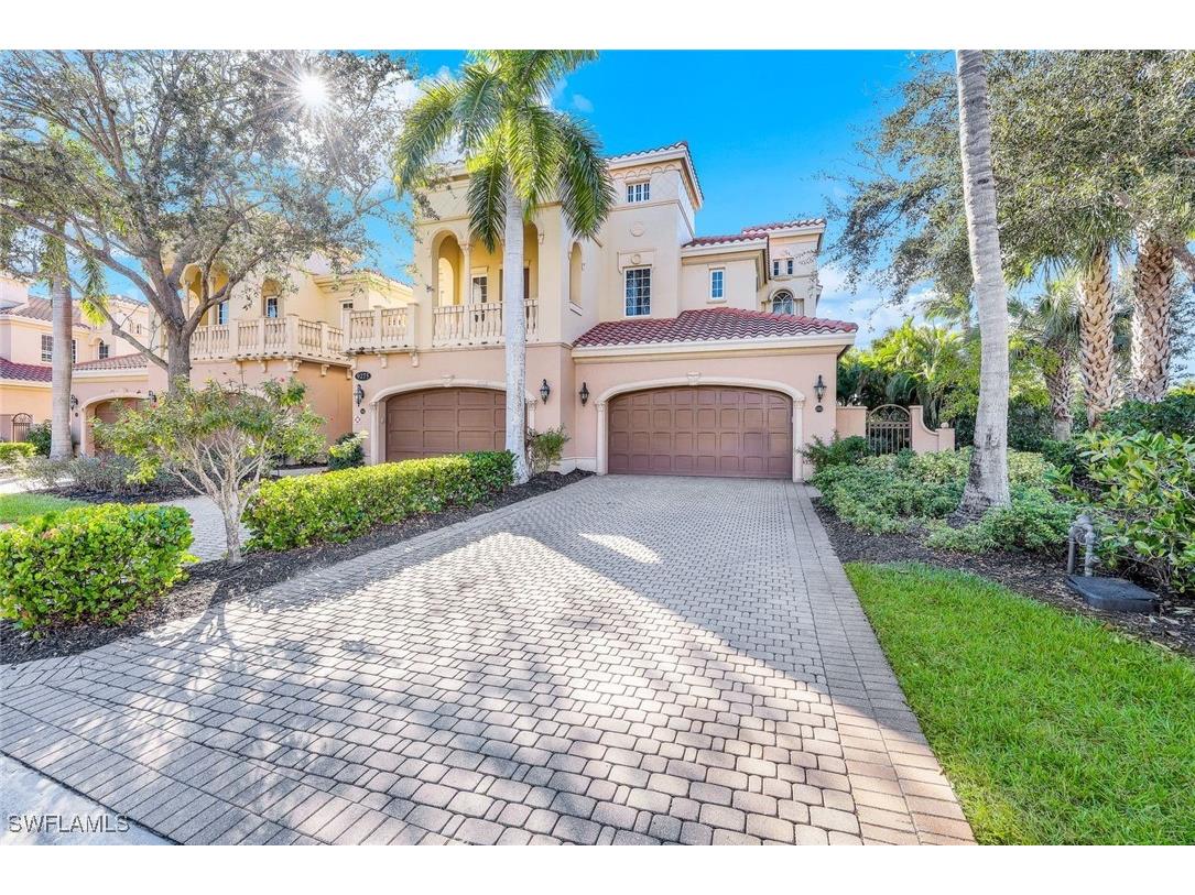 9275 Menaggio Court #102 Naples FL 34114 224098576 image1