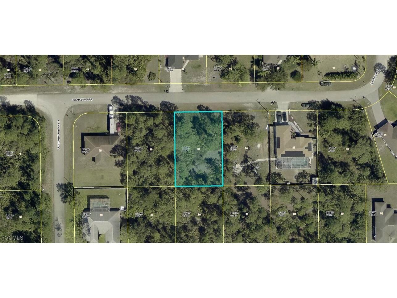 928 Franklin Street E Lehigh Acres FL 33974 2025004943 image1