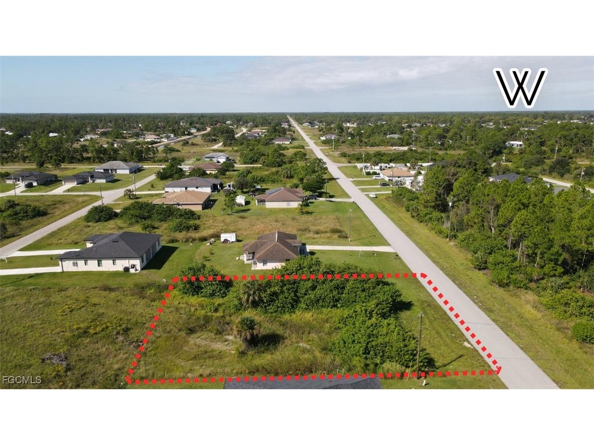 928 Jaguar Boulevard Lehigh Acres FL 33974 2025017745 image6