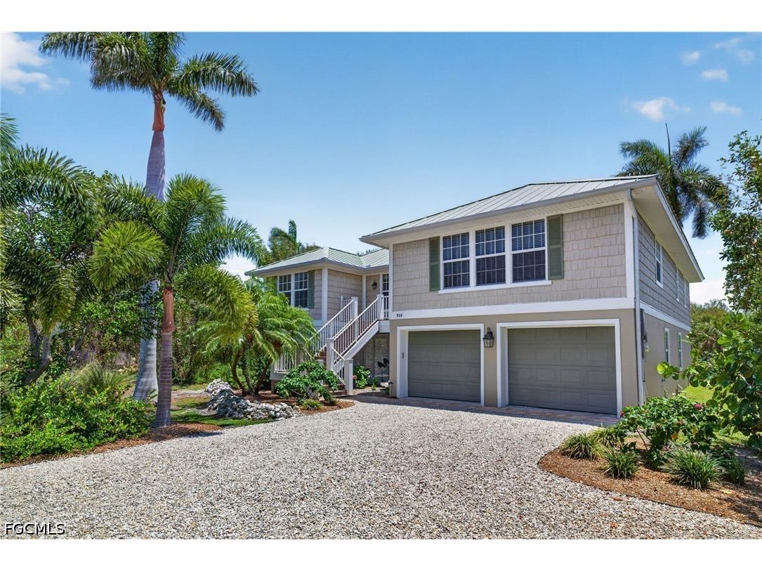 928 Pepper Tree Place Sanibel FL 33957 2026023786 image1
