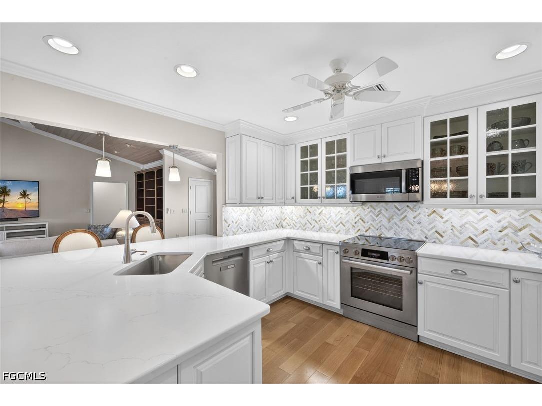 928 Pepper Tree Place Sanibel FL 33957 2026023786 image13