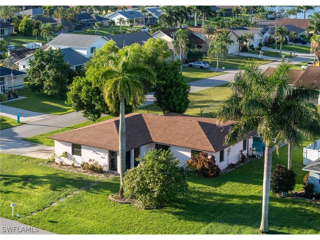 928 SE 18th Terrace Cape Coral FL 33990 224050207 image1