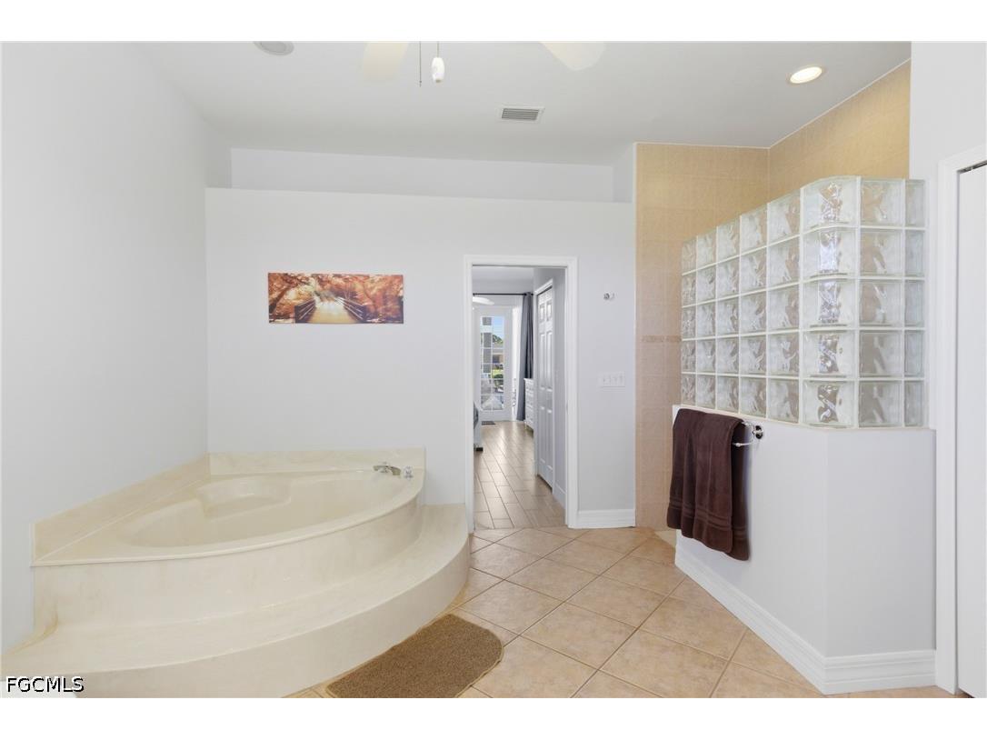 928 SE 33rd Street Cape Coral FL 33904 2026012756 image41