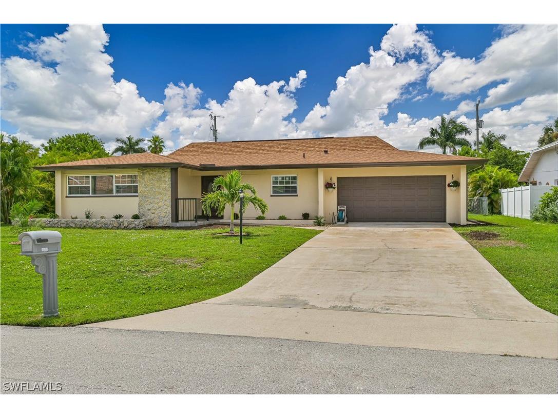 928 SE 43rd Terrace Cape Coral FL 33904 222060260 image1