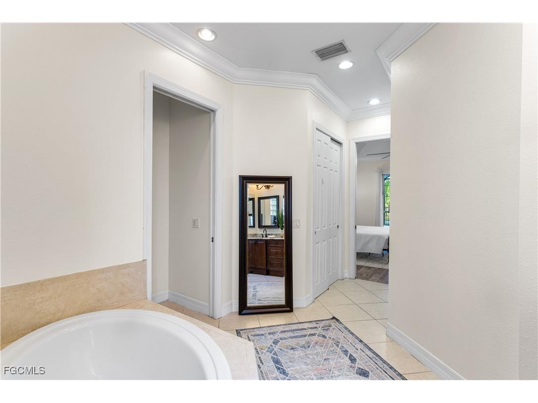 928 SW 36th Terrace Cape Coral FL 33914 2025015965 image19