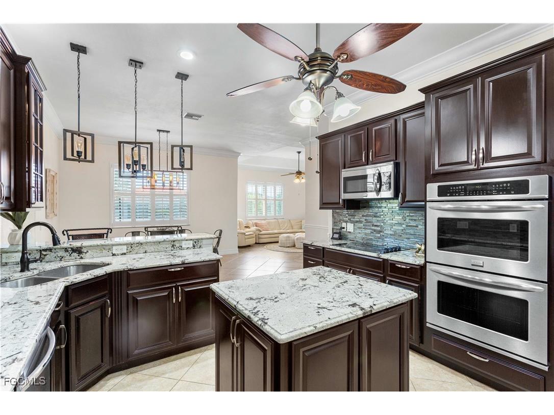 928 SW 36th Terrace Cape Coral FL 33914 2025015965 image21