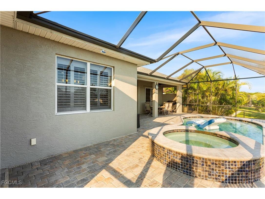 928 SW 36th Terrace Cape Coral FL 33914 2025015965 image27