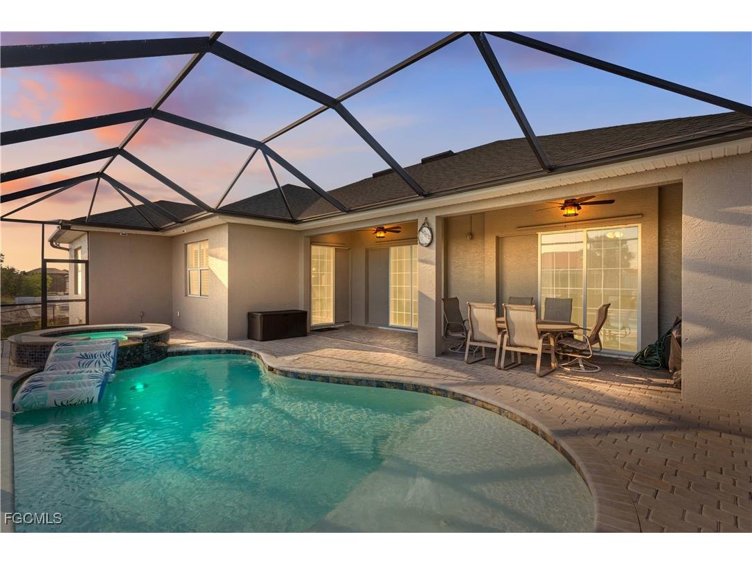 928 SW 36th Terrace Cape Coral FL 33914 2025015965 image3