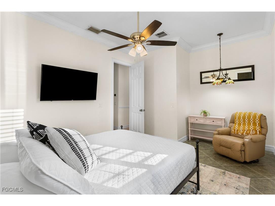 928 SW 36th Terrace Cape Coral FL 33914 2025015965 image41