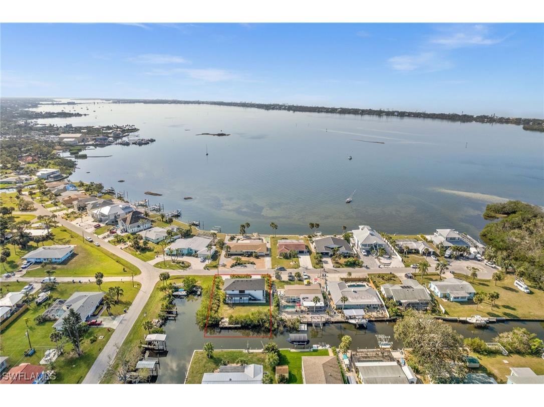 928 Suncrest Lane Englewood FL 34223 223015189 image1