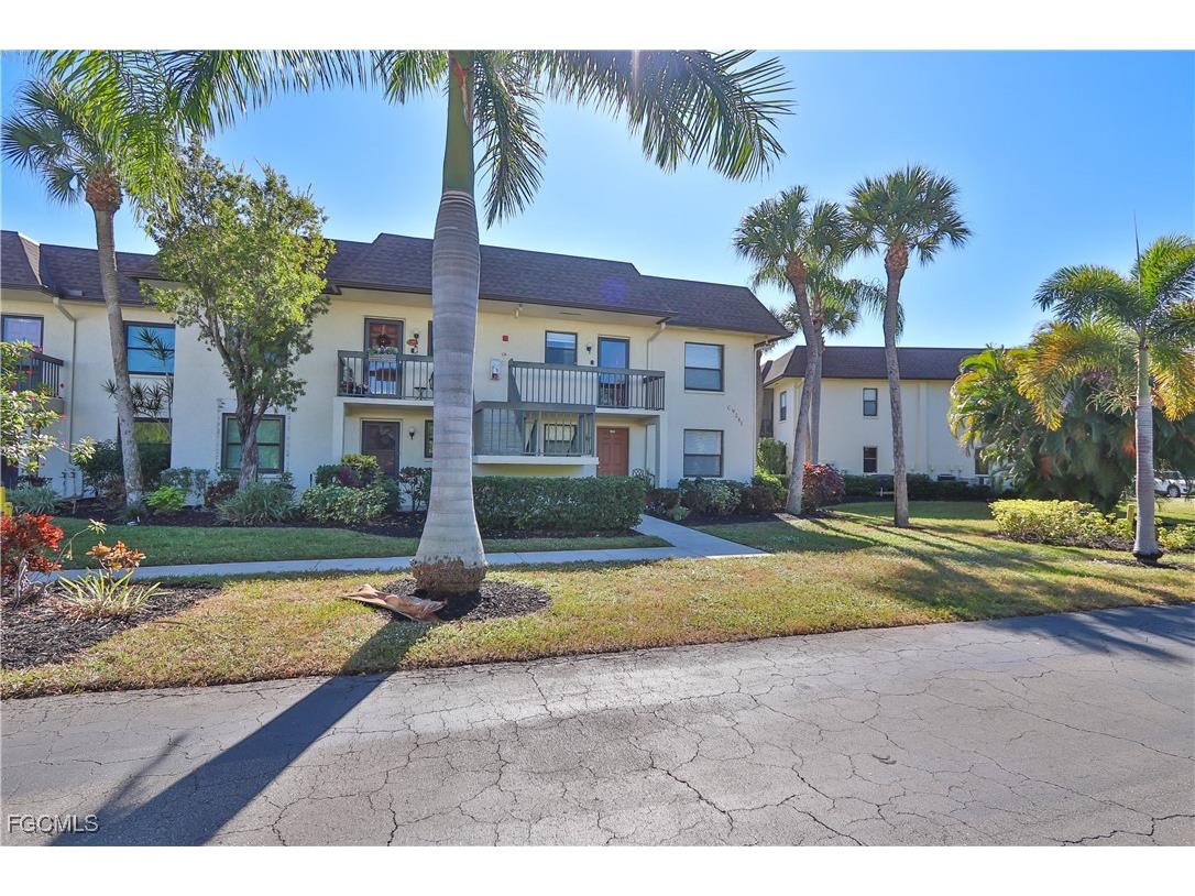 9281 Central Park Drive #206 Fort Myers FL 33919 2025023540 image1