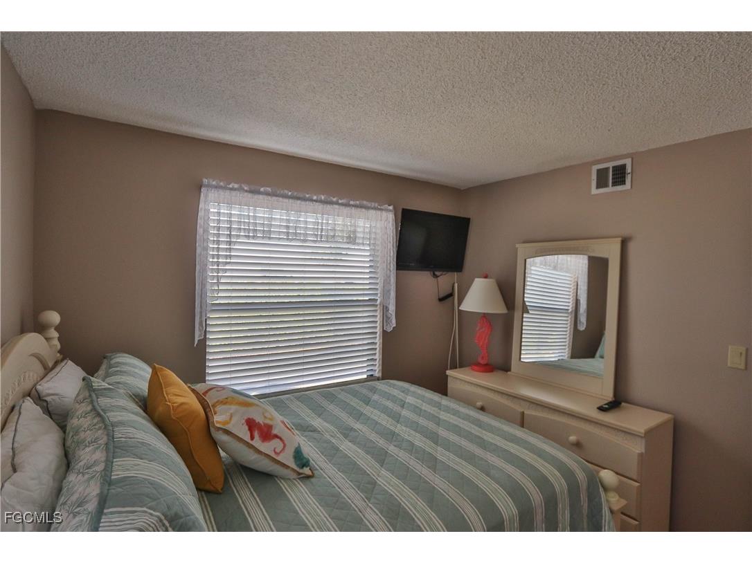 9281 Central Park Drive #206 Fort Myers FL 33919 2025023540 image16
