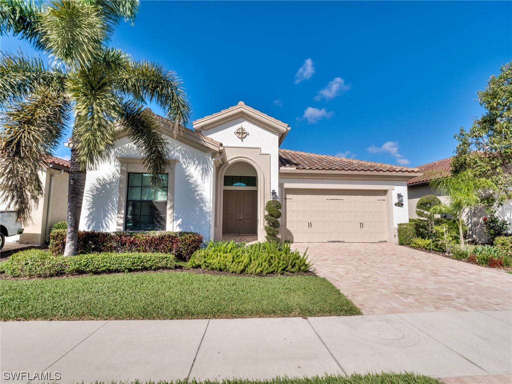 9281 Shadow Oak Lane Naples FL 34120 223028827 image1