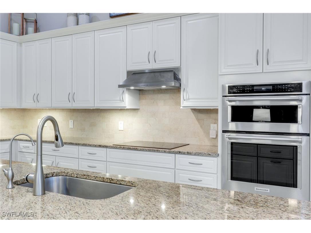 9282 Quarry Drive Naples FL 34120 225034631 image12