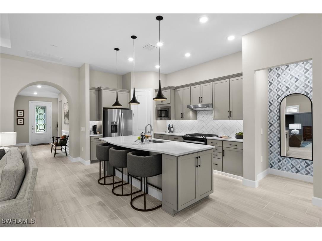 9284 Cormorant Drive Naples FL 34120 225077720 image2