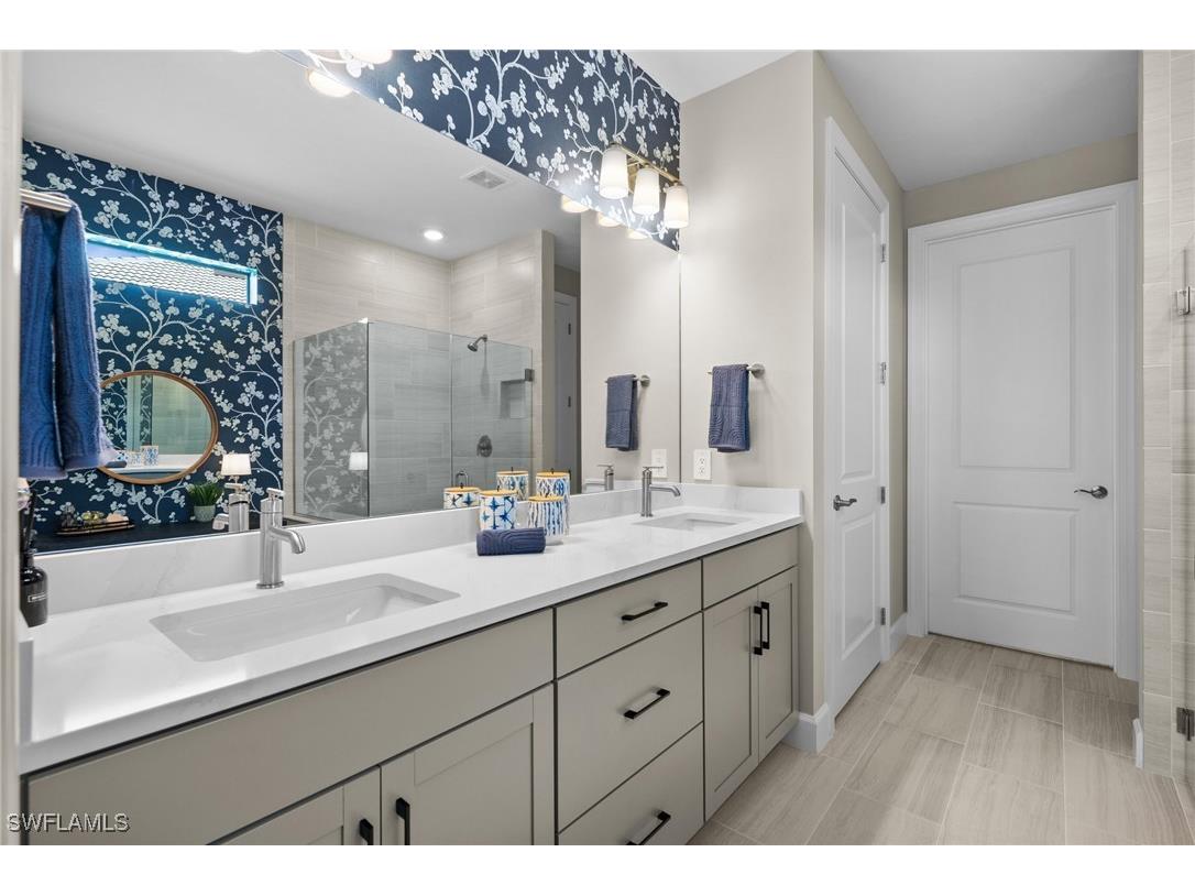 9284 Cormorant Drive Naples FL 34120 225077720 image21