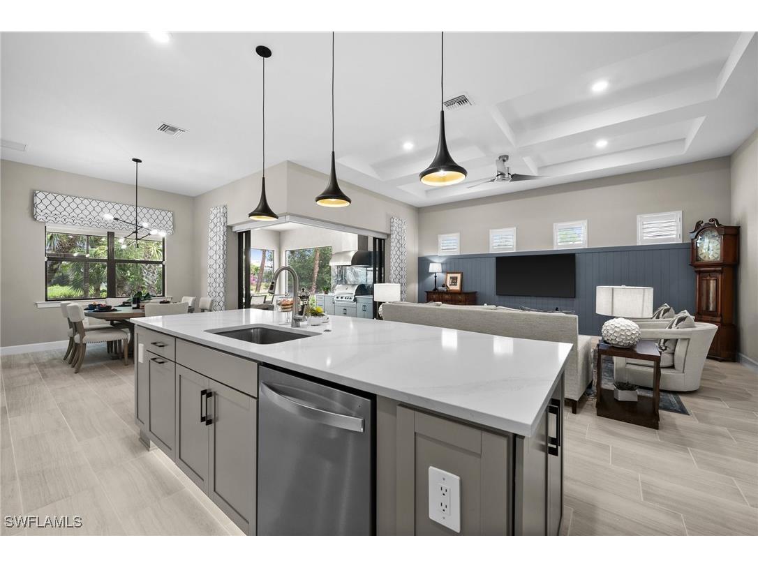 9284 Cormorant Drive Naples FL 34120 225077720 image6