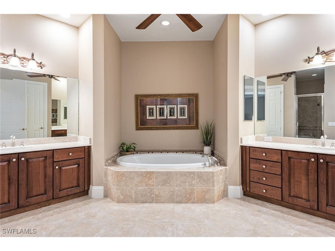 9284 Menaggio Court #202 Naples FL 34114 225078233 image19