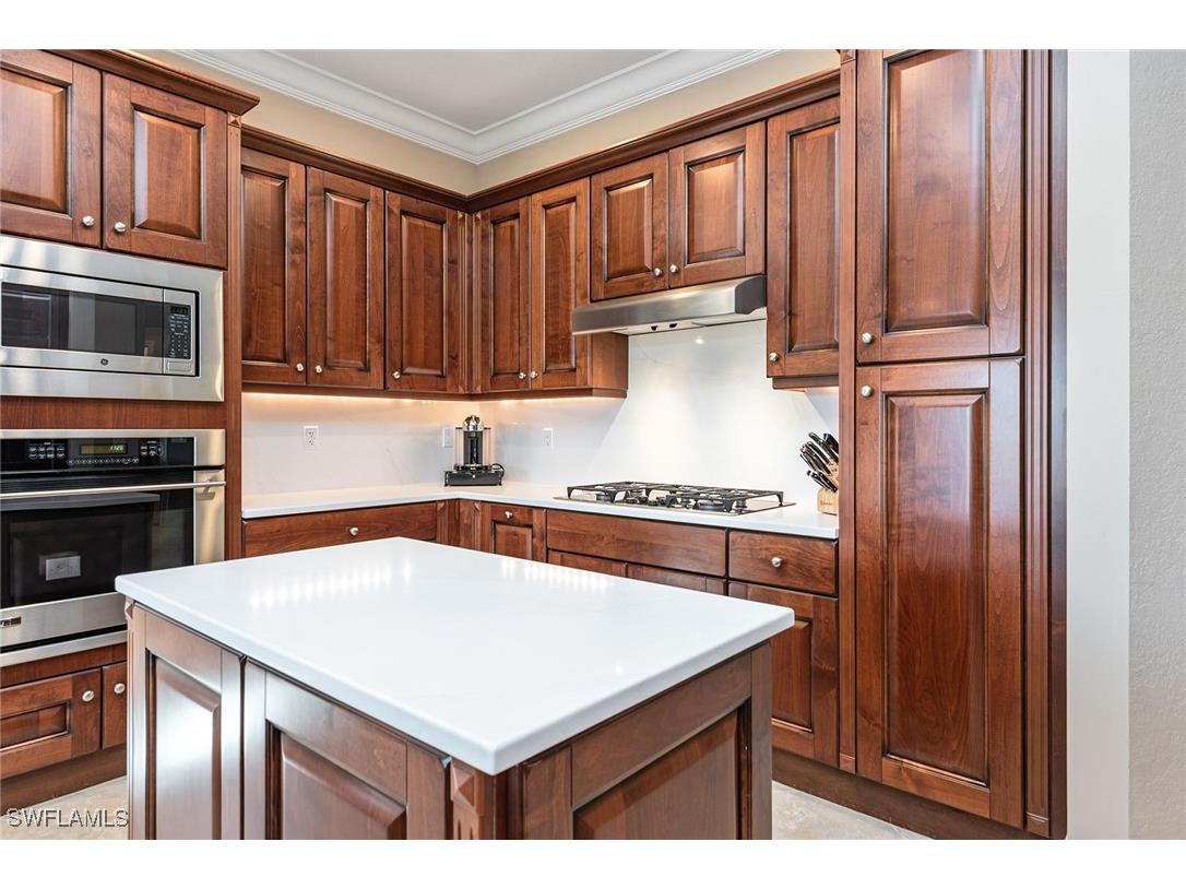 9284 Menaggio Court #202 Naples FL 34114 225078233 image3
