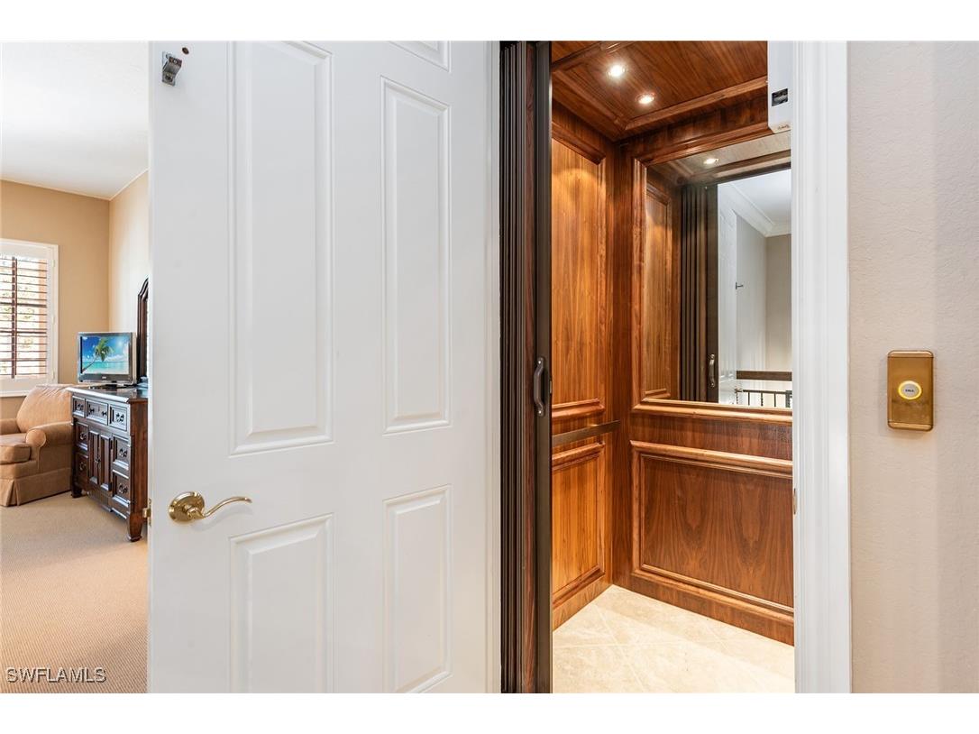 9284 Menaggio Court #202 Naples FL 34114 225078233 image32