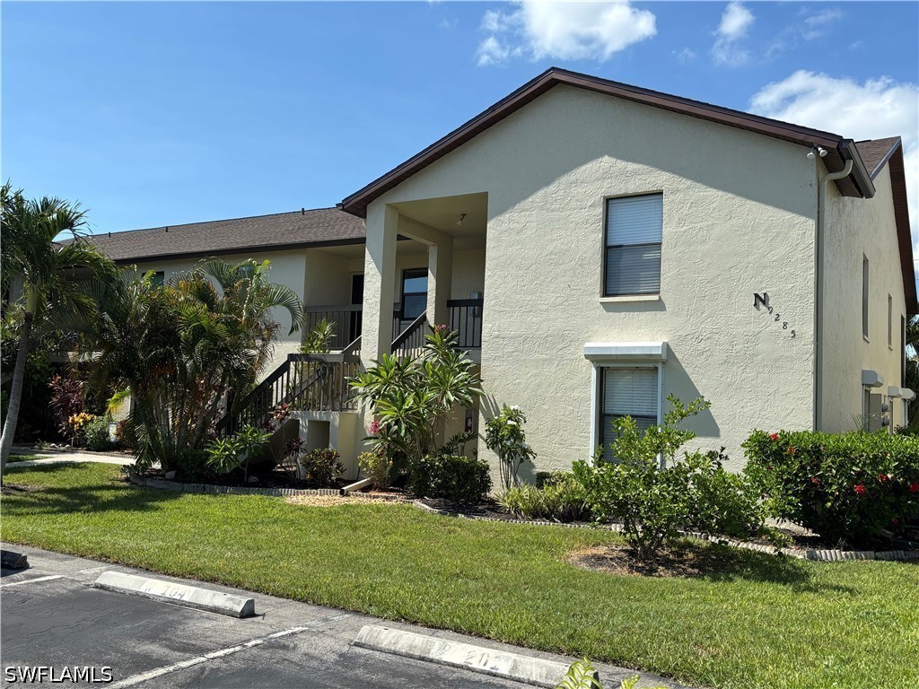 9285 Lake Park Drive #101 Fort Myers FL 33919 226024030 image2