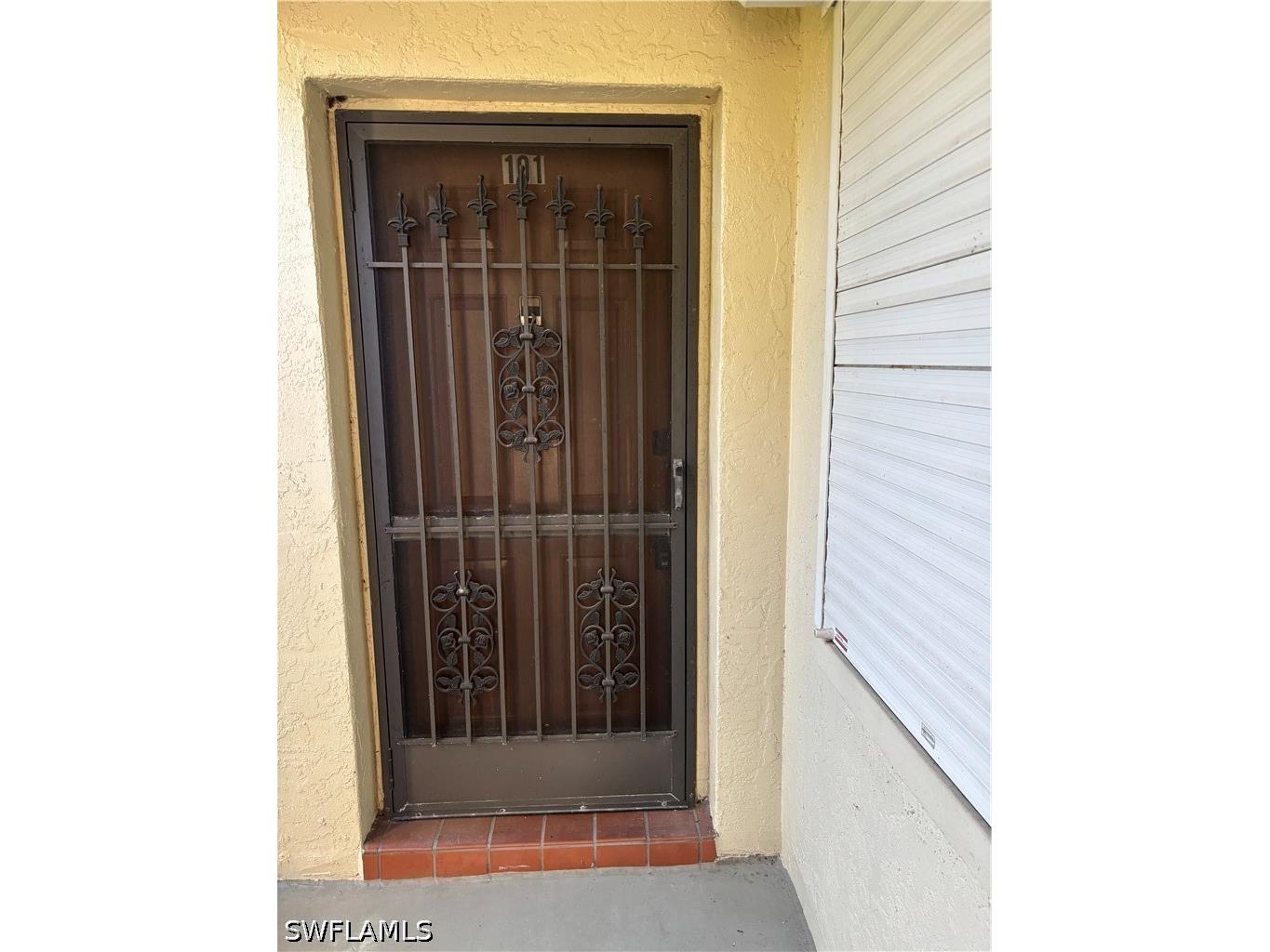9285 Lake Park Drive #101 Fort Myers FL 33919 226024030 image3