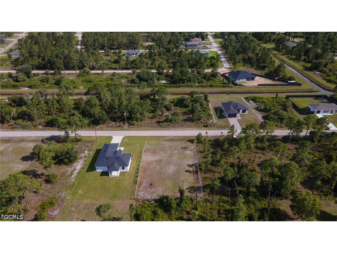 929 Danube Street Lehigh Acres FL 33974 2026026455 image5