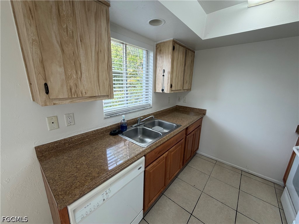 929 SE 24th Avenue #A Cape Coral FL 33990 2026023810 image3