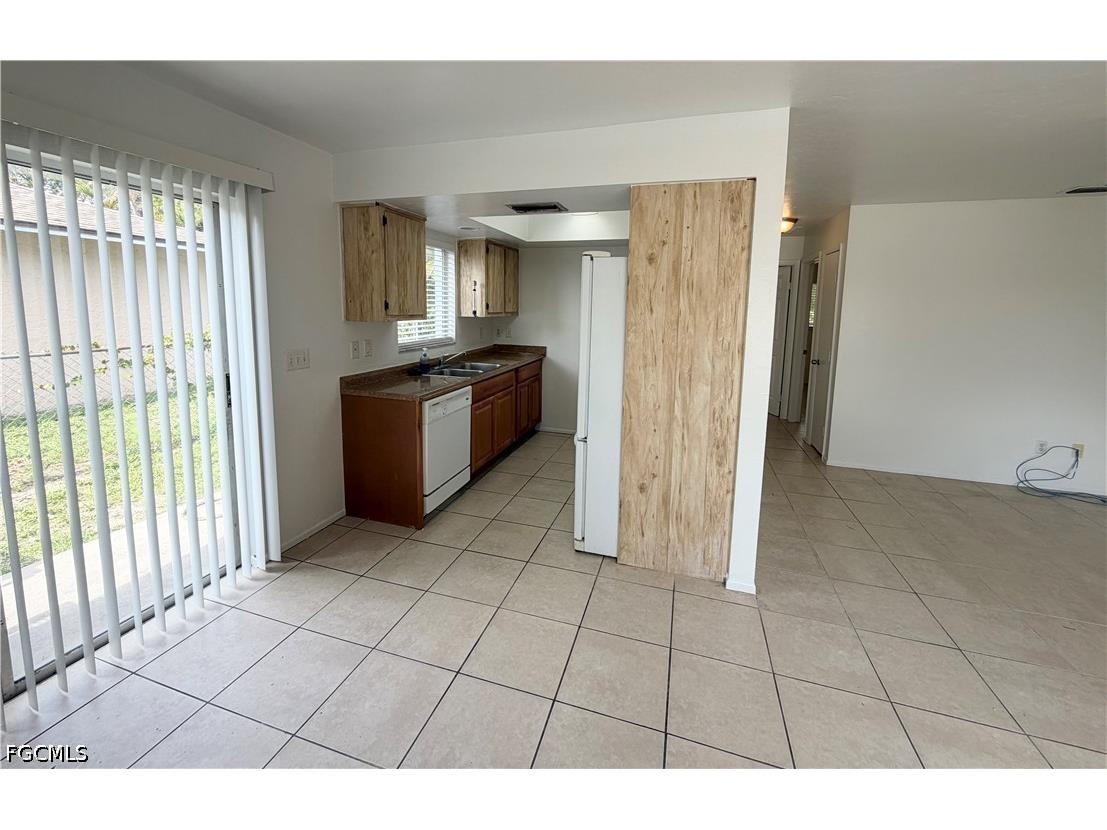 929 SE 24th Avenue #A Cape Coral FL 33990 2026023810 image4