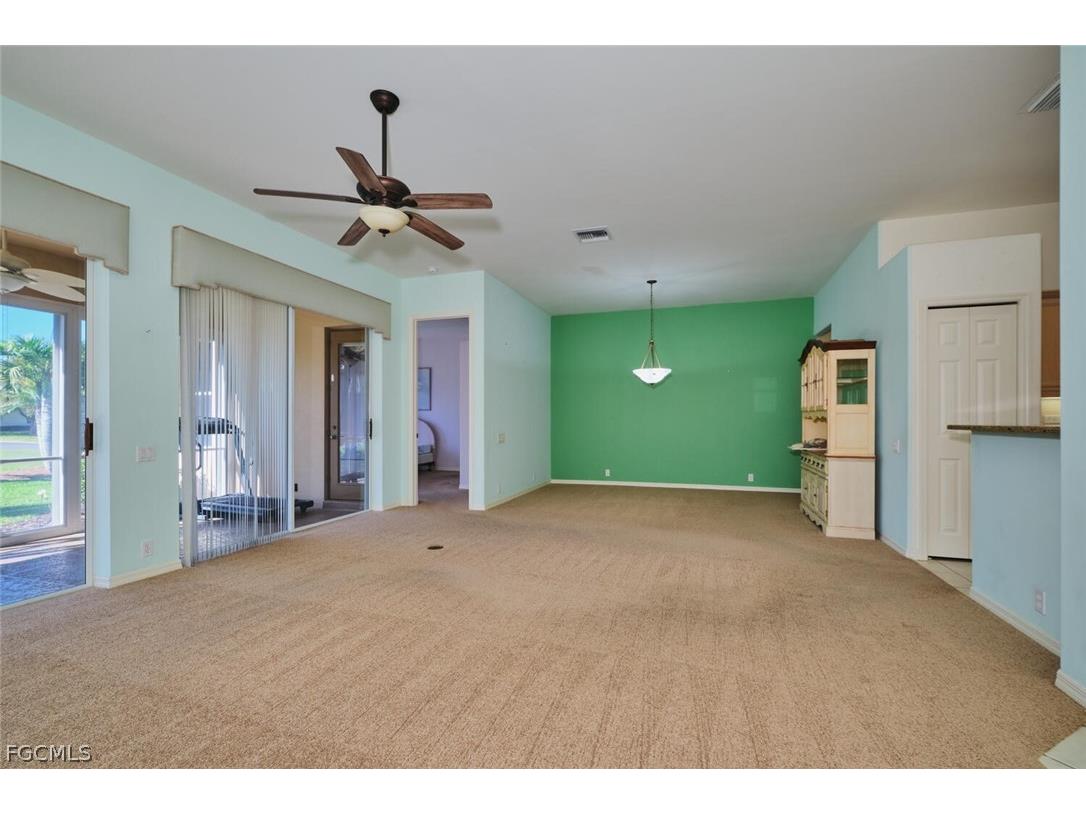 9293 Garden Pointe Fort Myers FL 33908 2026012125 image11