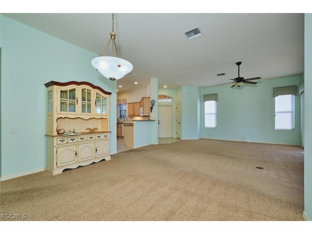 9293 Garden Pointe Fort Myers FL 33908 2026012125 image16