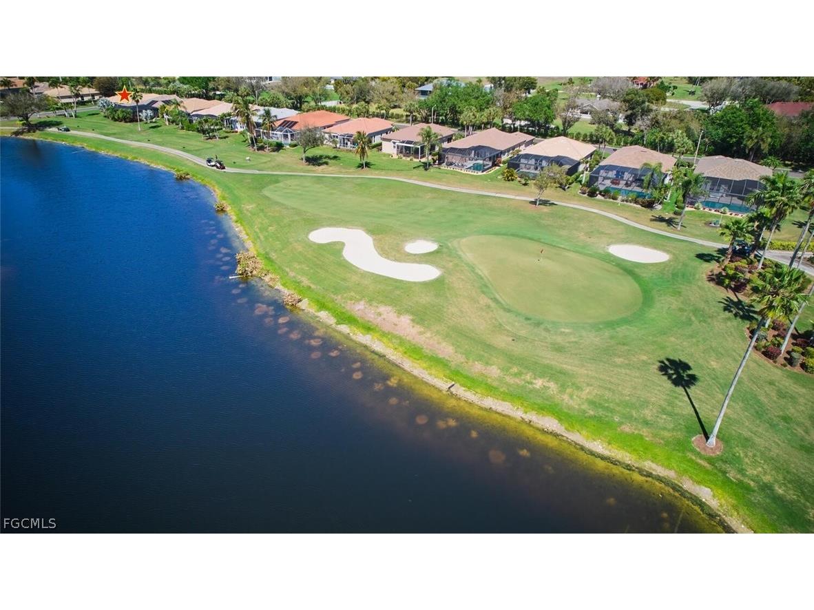 9293 Garden Pointe Fort Myers FL 33908 2026012125 image2