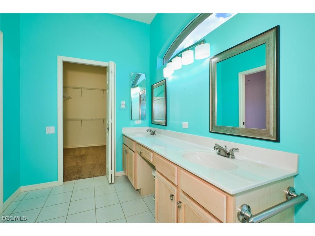 9293 Garden Pointe Fort Myers FL 33908 2026012125 image28