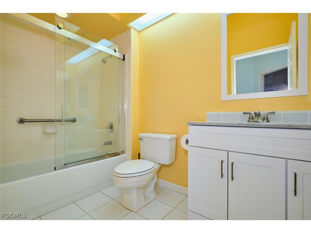 9293 Garden Pointe Fort Myers FL 33908 2026012125 image43