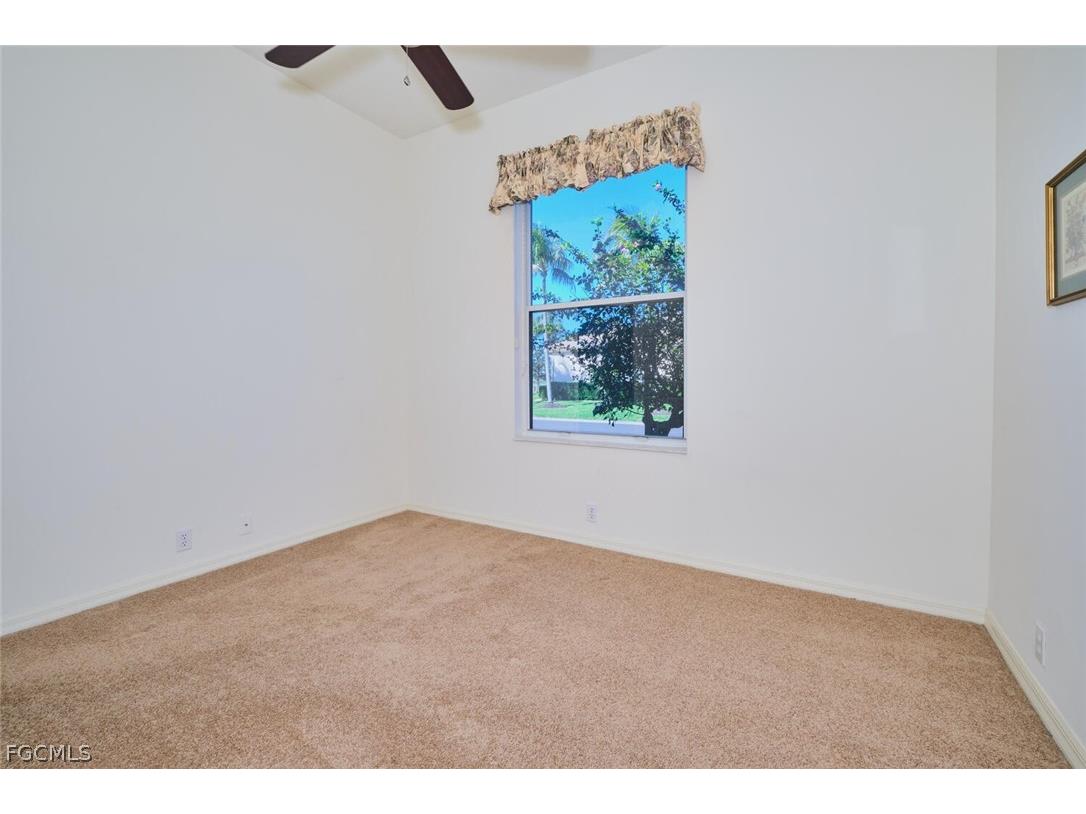 9293 Garden Pointe Fort Myers FL 33908 2026012125 image45