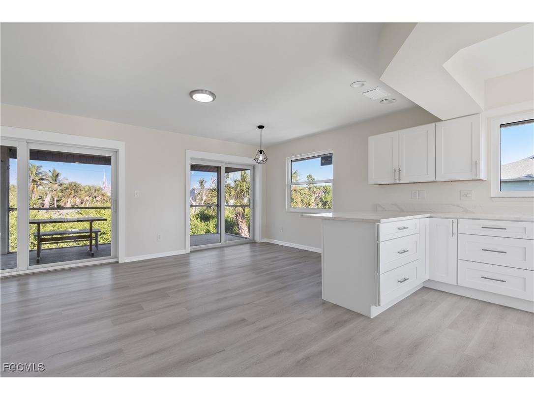 9297 Kincaid Court Sanibel FL 33957 2025006486 image10