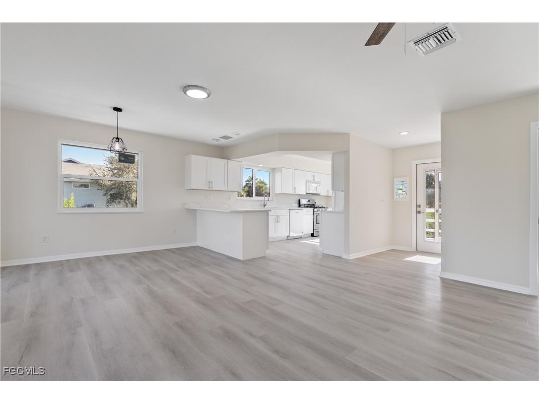 9297 Kincaid Court Sanibel FL 33957 2025006486 image14