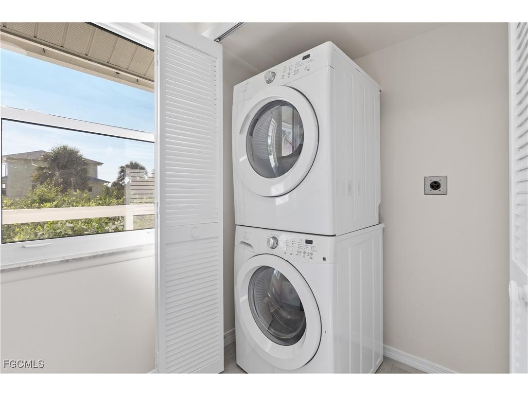 9297 Kincaid Court Sanibel FL 33957 2025006486 image19