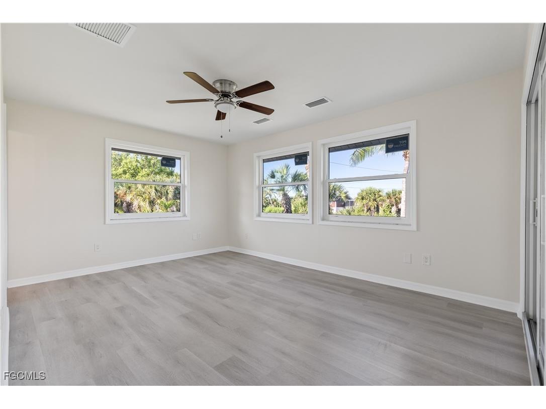 9297 Kincaid Court Sanibel FL 33957 2025006486 image24