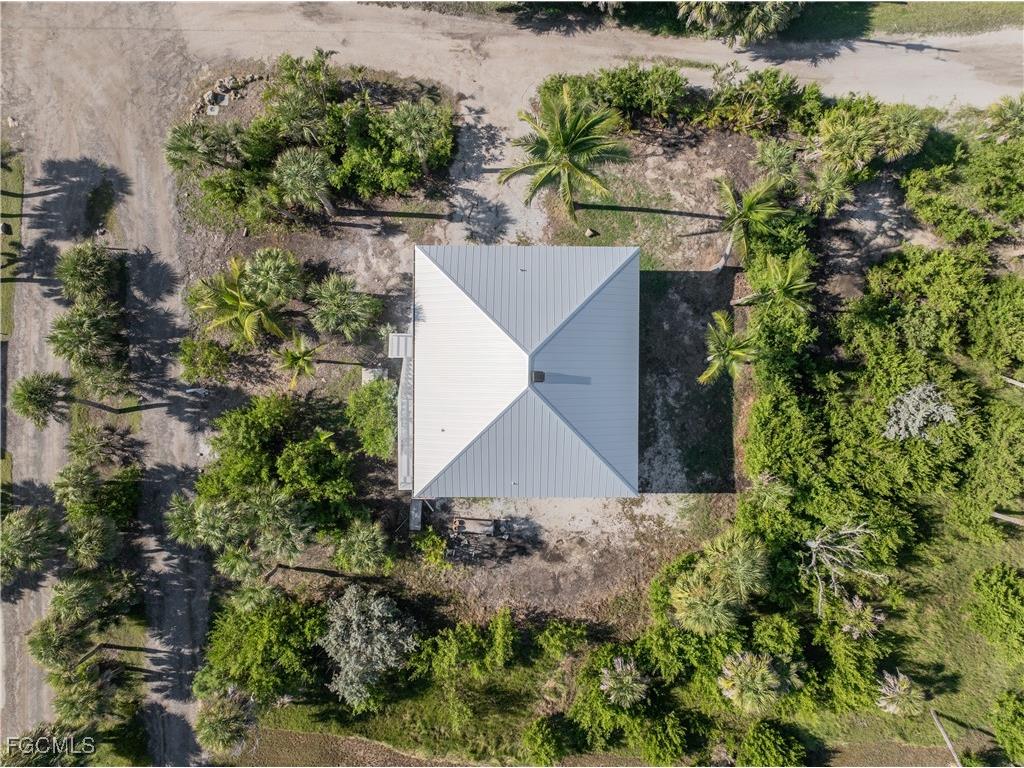 9297 Kincaid Court Sanibel FL 33957 2025006486 image5