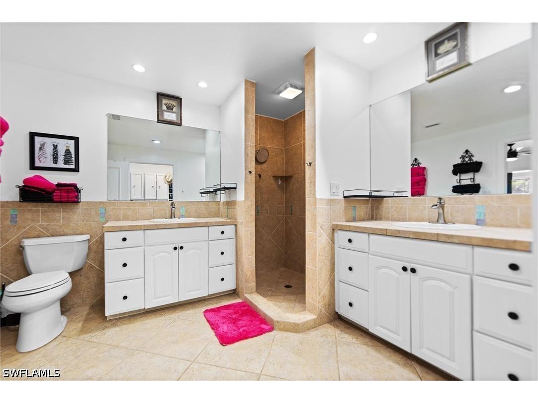 93 7th Street Bonita Springs FL 34134 226022586 image17