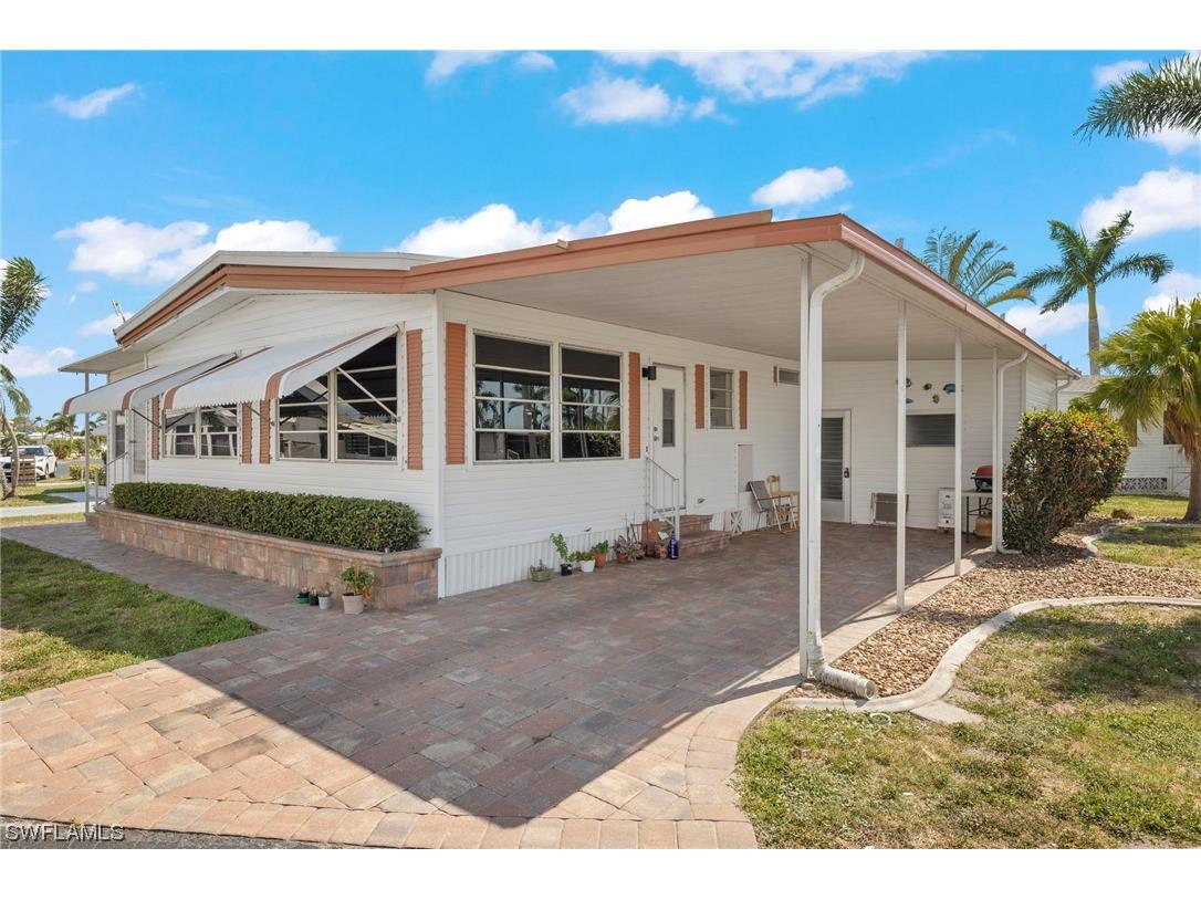 93 Gertrude Street Fort Myers FL 33908 223040201 image1