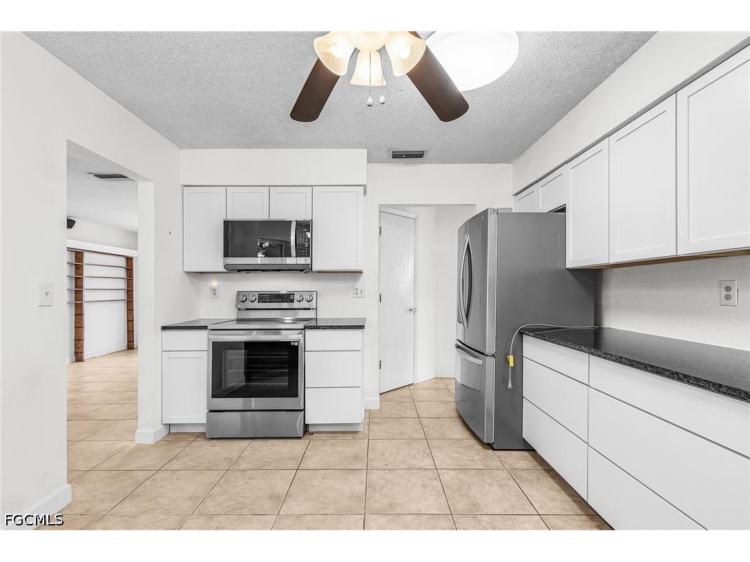 93 Glenmont Drive W North Fort Myers FL 33917 2026017251 image12