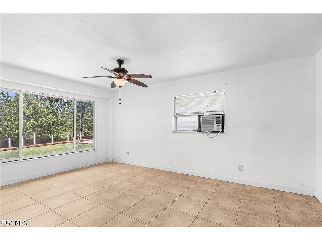93 Glenmont Drive W North Fort Myers FL 33917 2026017251 image16