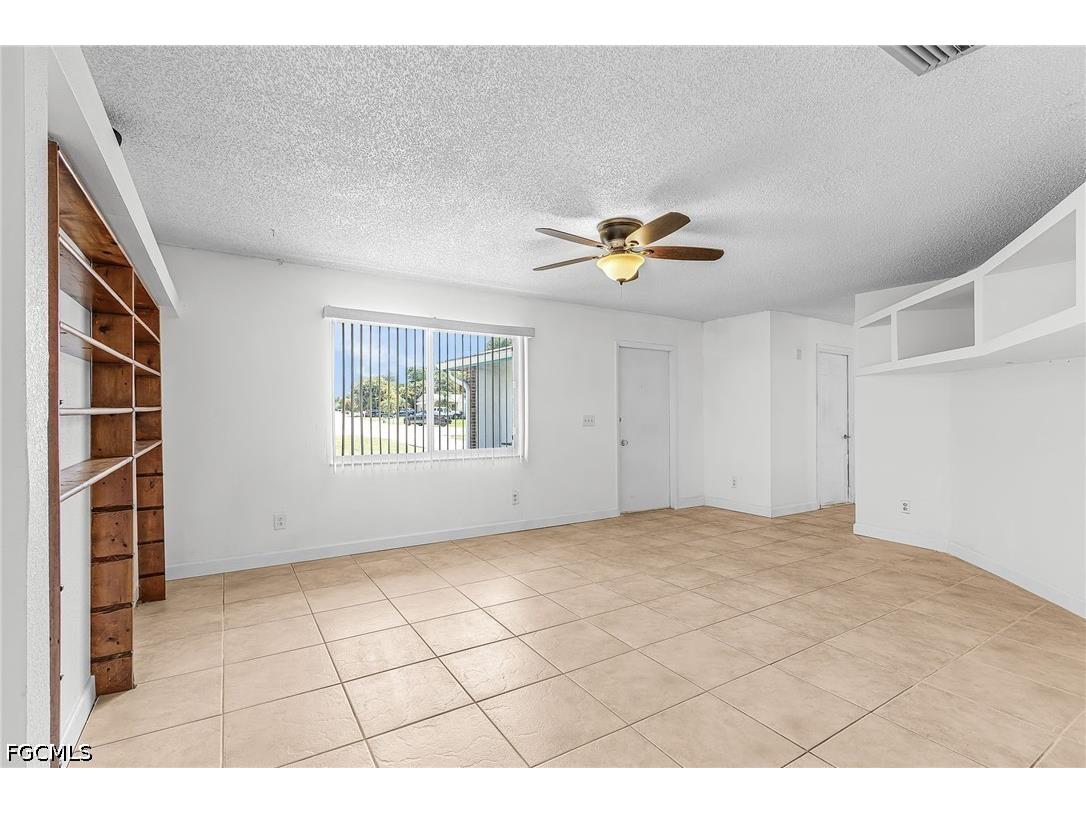 93 Glenmont Drive W North Fort Myers FL 33917 2026017251 image8