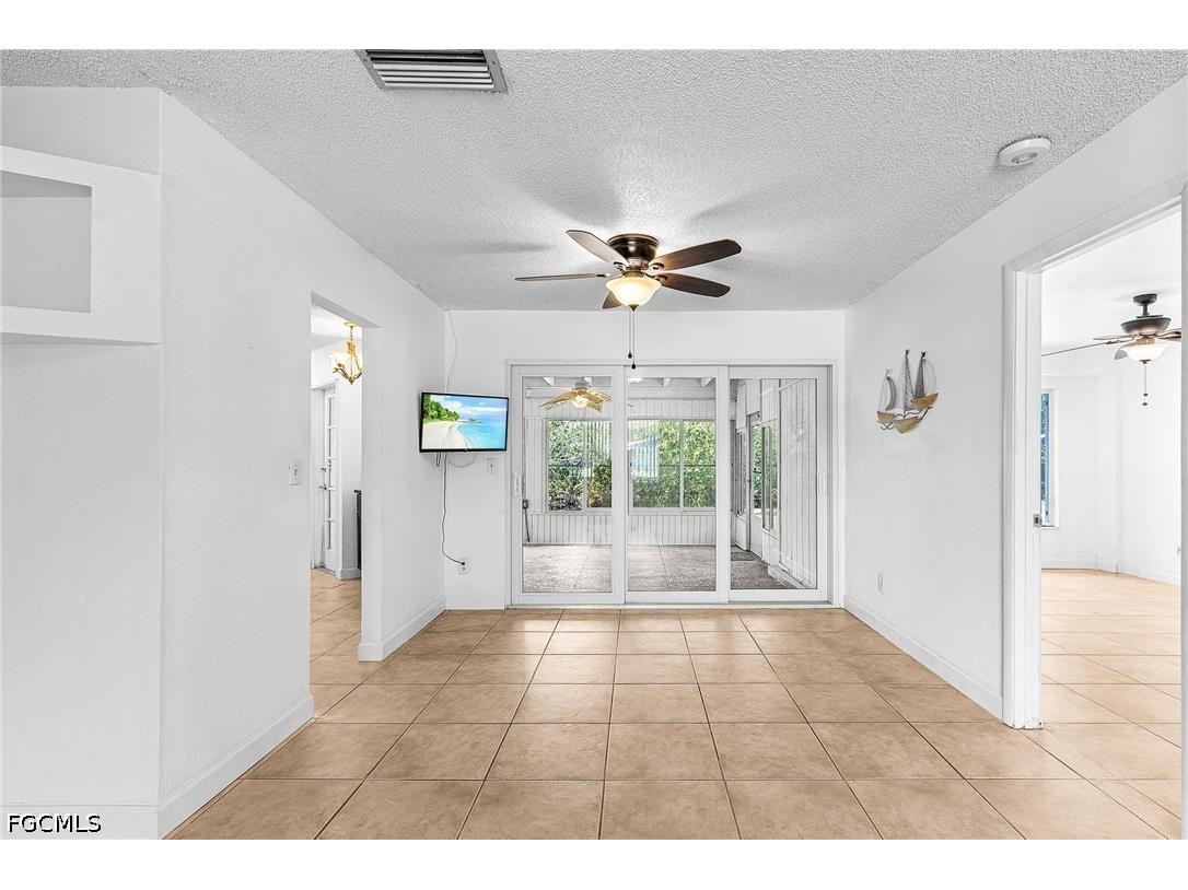 93 Glenmont Drive W North Fort Myers FL 33917 2026017251 image9