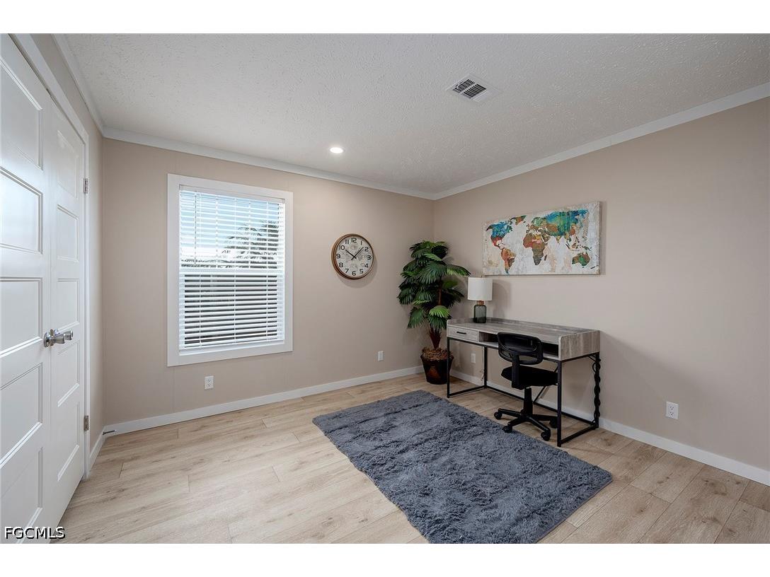 93 Poinsettia Drive Fort Myers FL 33905 2026022765 image12