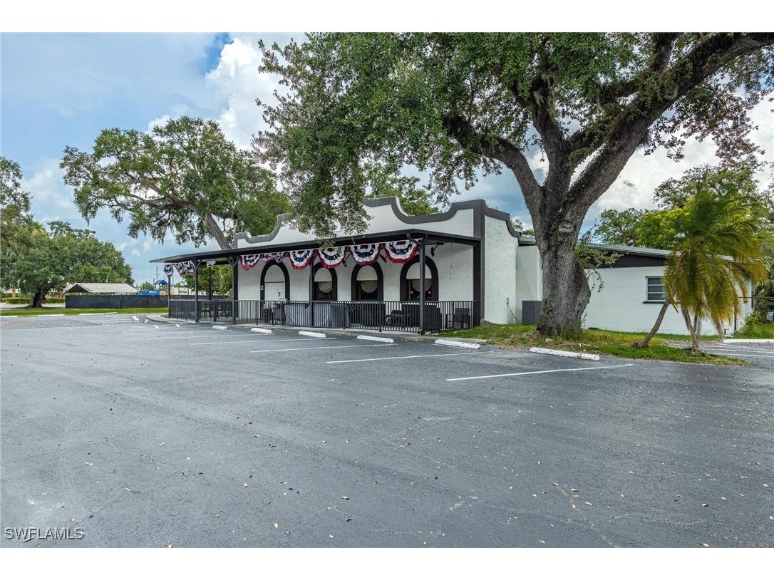 93 S Hall Street Labelle FL 33935 225054488 image2