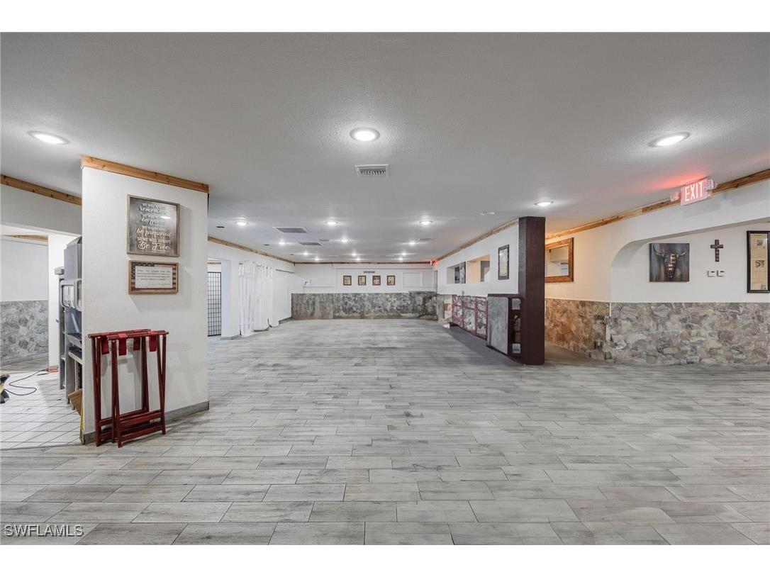 93 S Hall Street Labelle FL 33935 225054488 image4