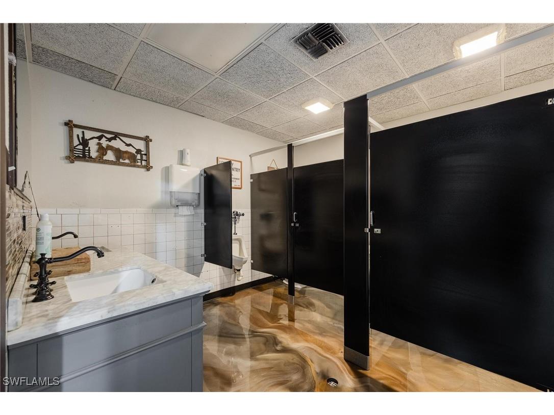 93 S Hall Street Labelle FL 33935 225054488 image9